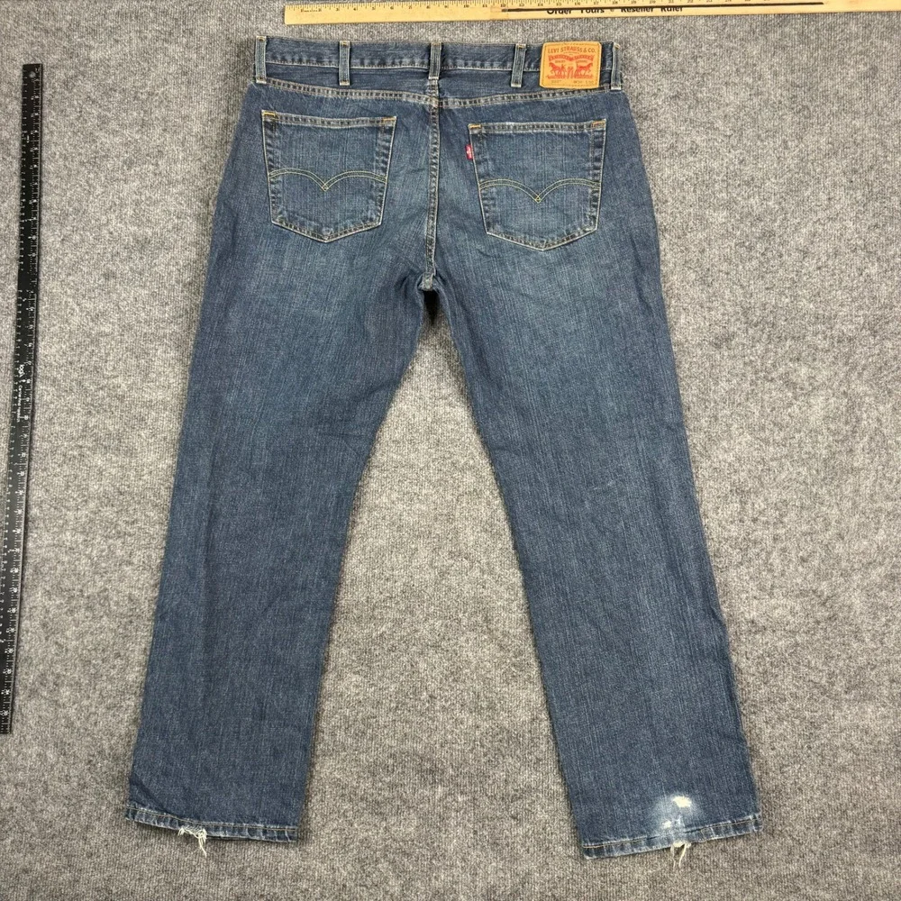Levi's Jeans Mens Size 38x30 Blue 559 Relaxed Straight Leg Denim Casual Good